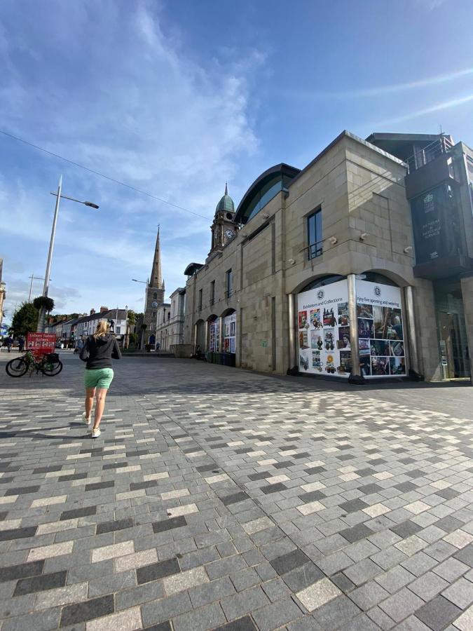 Central Lisburn Duplex Apartment Siren Stays Zewnętrze zdjęcie