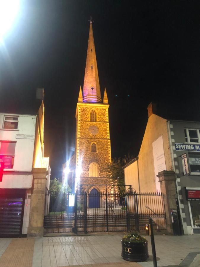 Central Lisburn Duplex Apartment Siren Stays Zewnętrze zdjęcie